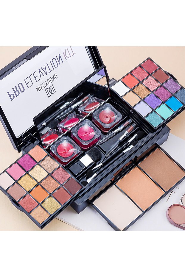 Multi Functional Facial Makeup Delicate Set - Private Label Eyeshadow & Brush Kit