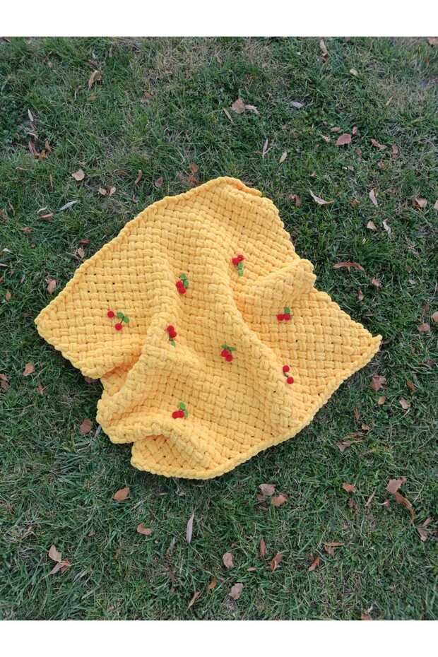 Kirazlı Peluş Örme Atkı - 2