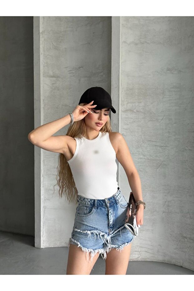 Muadil Zero Sleeve Ribbed Knit Tank Top with Embroidery Detail