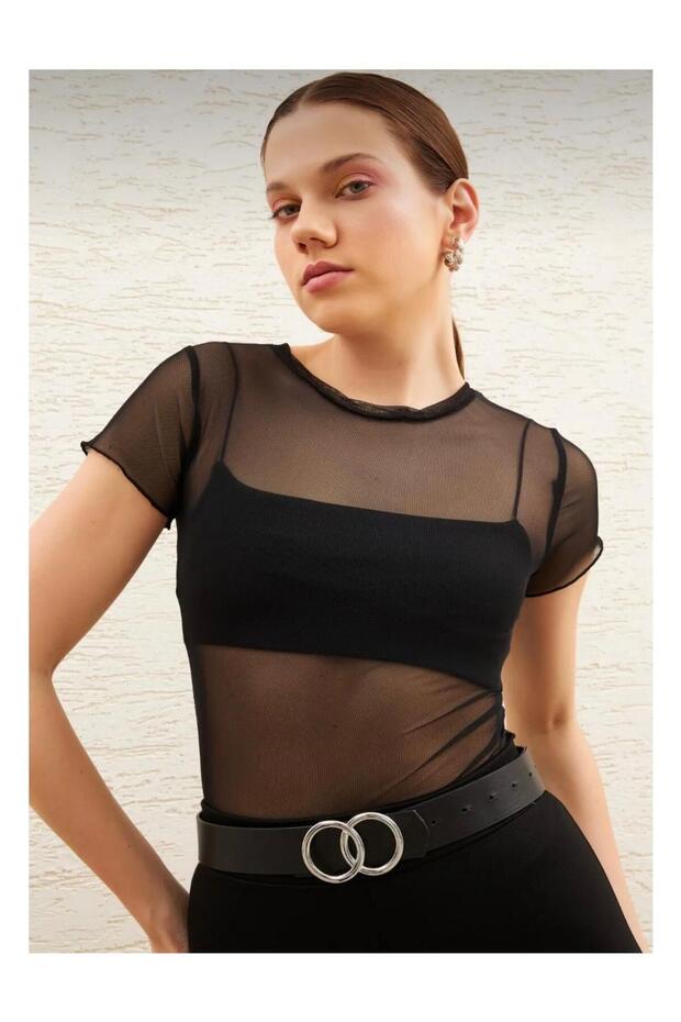 بلوزة سوداء شفافة من التول - 4