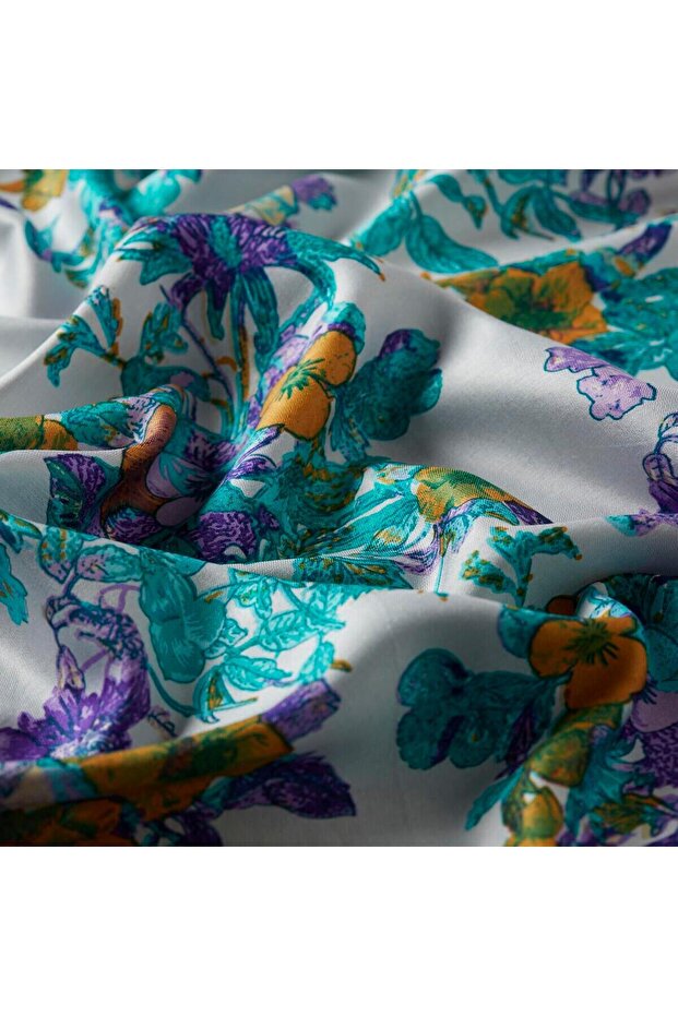 Patterned Silk Shawl - Pansy Patterned - Ice Blue - 3