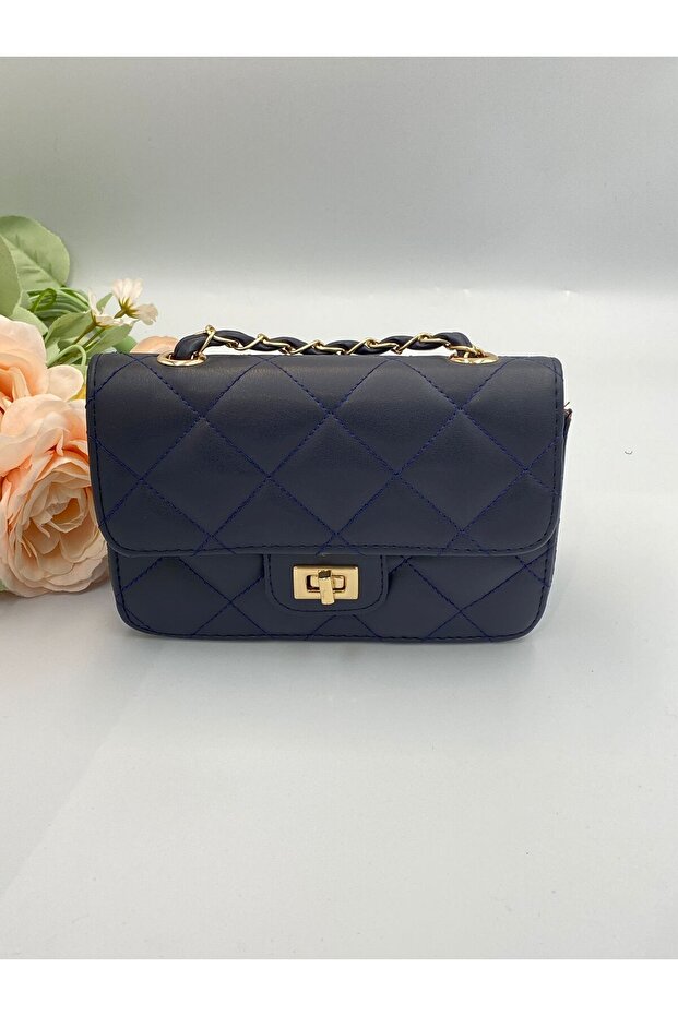 حقيبة جلدية سوداء منقوشة بالألماس - 2