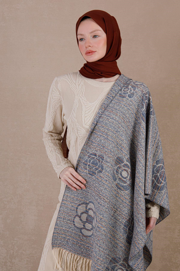 وشاح شتوي من الصوف بنقشة الورد - أزرق - 4