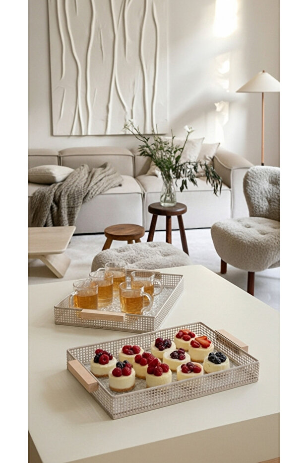 A set of versatile serving trays with a sophisticated and elegant design. - 1