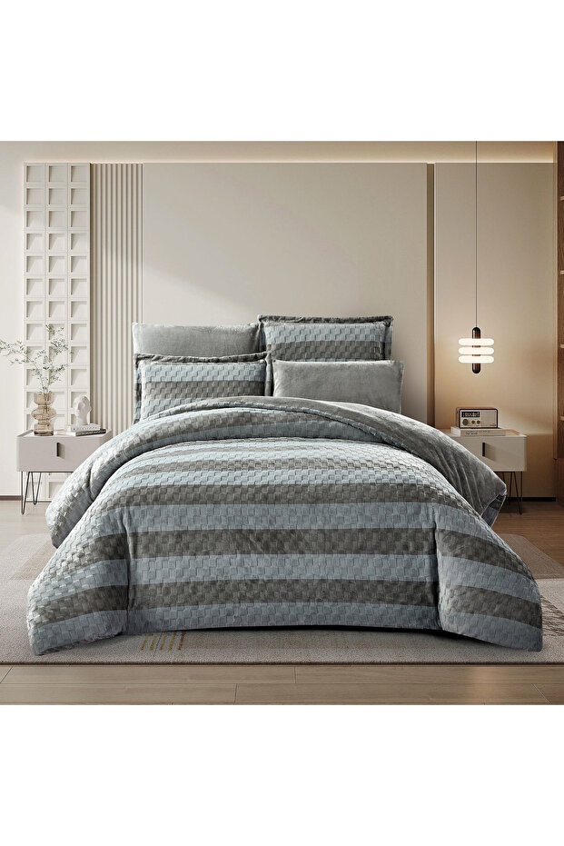 Woven Stripe Plush Comforter Set