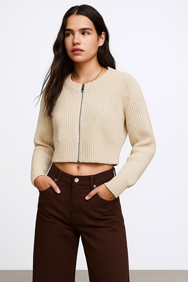 Yuvarlak Yaka Fermuarlı Basic Crop HIRKA - 1