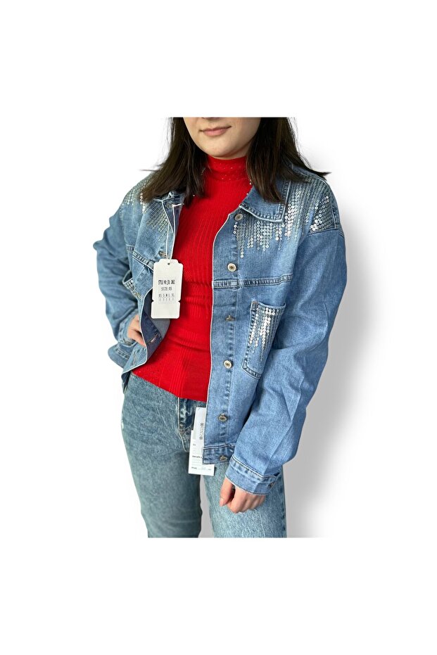 Denim jacket accessorized with sequins - 1