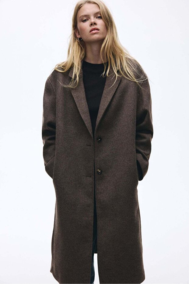 Single-breasted coat