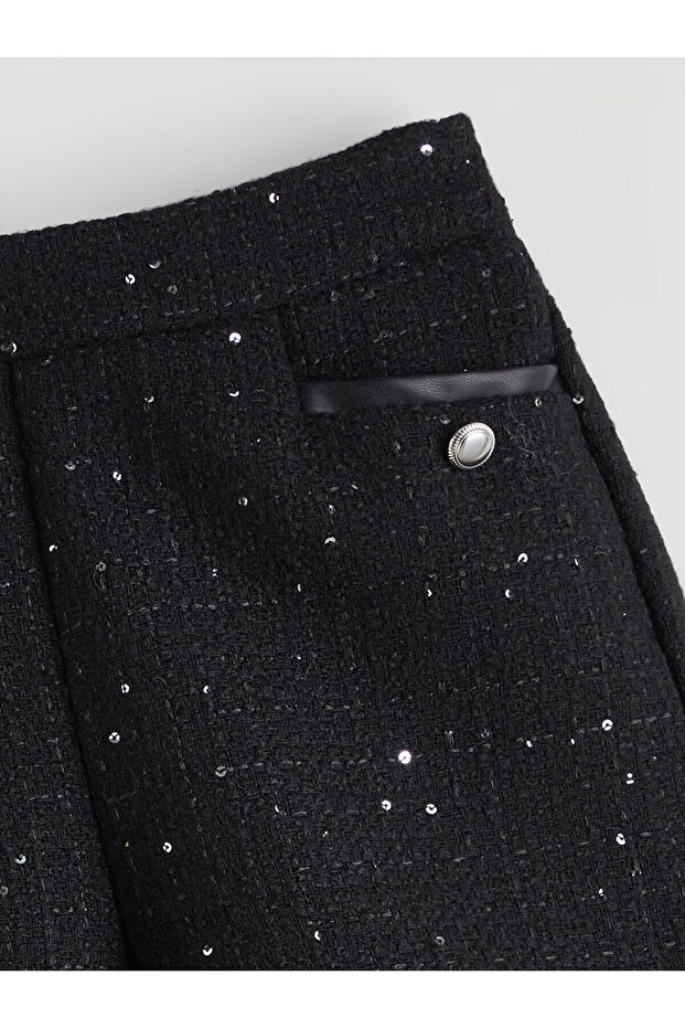 LCW Kids Pul İşlemeli Kız Çocuk Tüvit Şort - 2