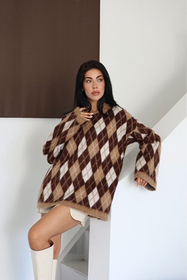 Zero-Neckline Diamond-Patterned Standard Size Suitable for Sizes S to 2XL, Soft and Medium-Length Draped Sweater with a Beard-Like Texture. - 8