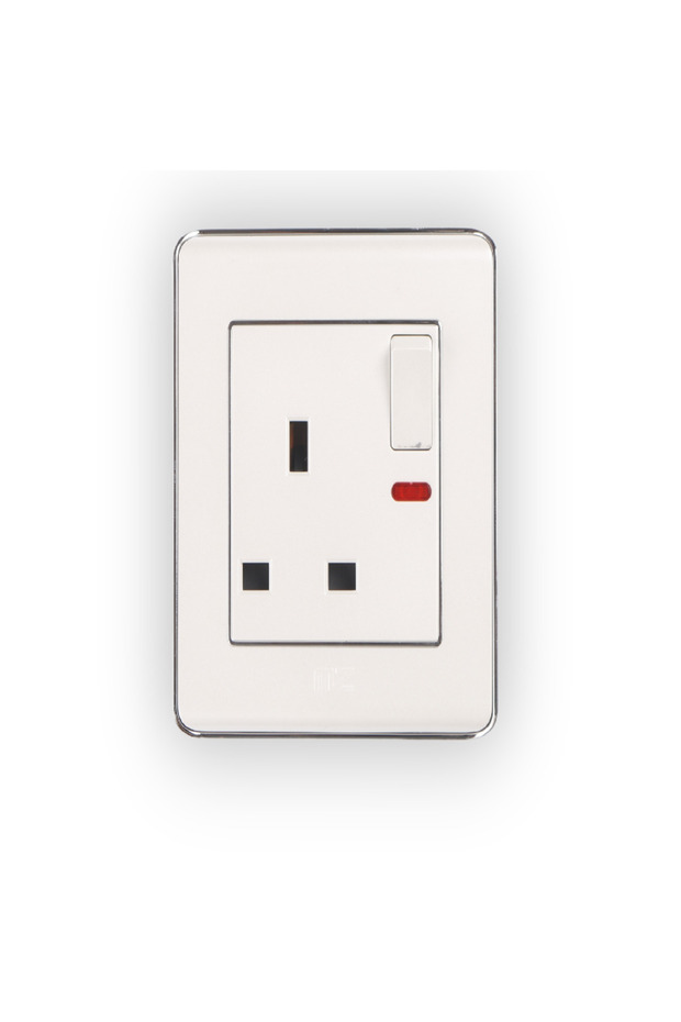 فيش 13 أمبير 7×7 - 1