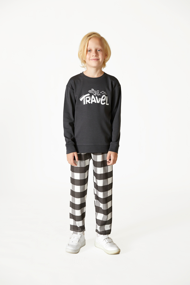 طقم بيجامة للأولاد من نوع إنترلوك للشتاء - 1