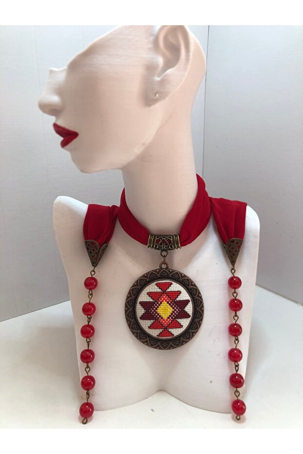 Kanaviçe İşlemeli Fular Kolye - 1