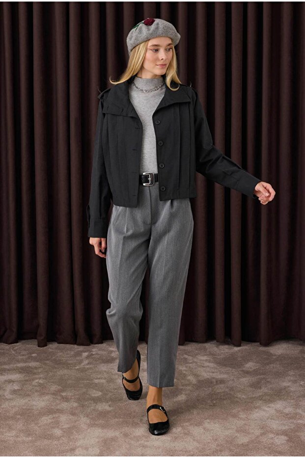 Kısa Pileli Ceket Siyah - 4