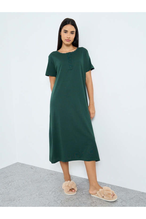 قميص نوم سادة مع أزرار - 2