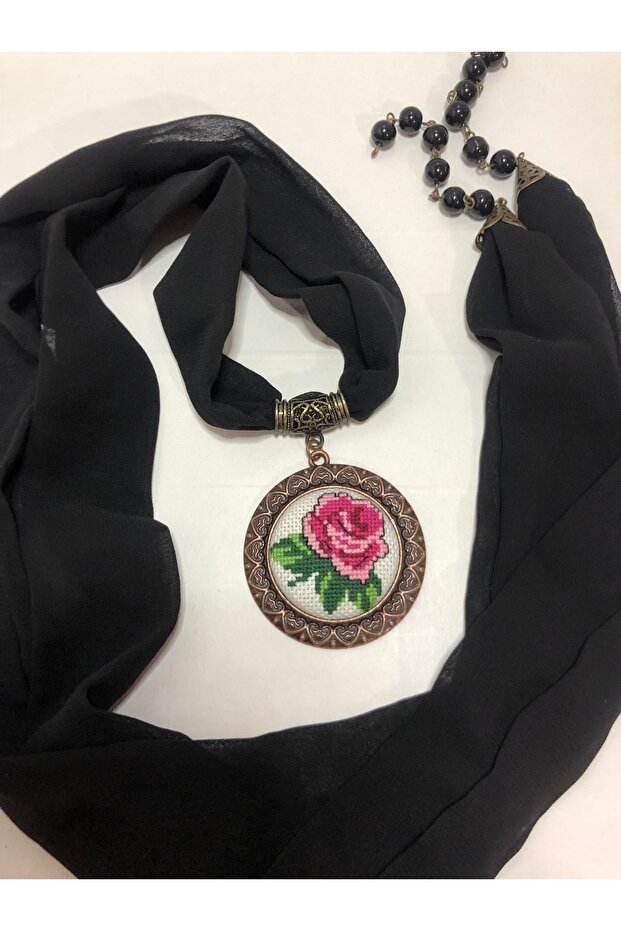 Kanaviçe İşlemeli Fular Kolye - 3