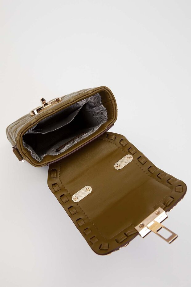 Green Rectangular Shape Handbag - 3