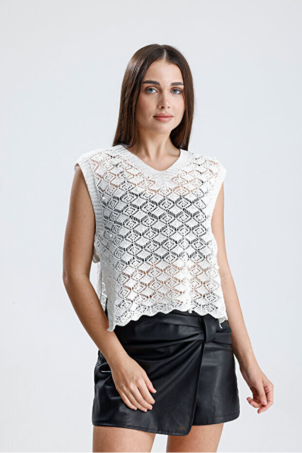 Women's Lace-Like Knit Transitional V-Neck Knitwear Sweater