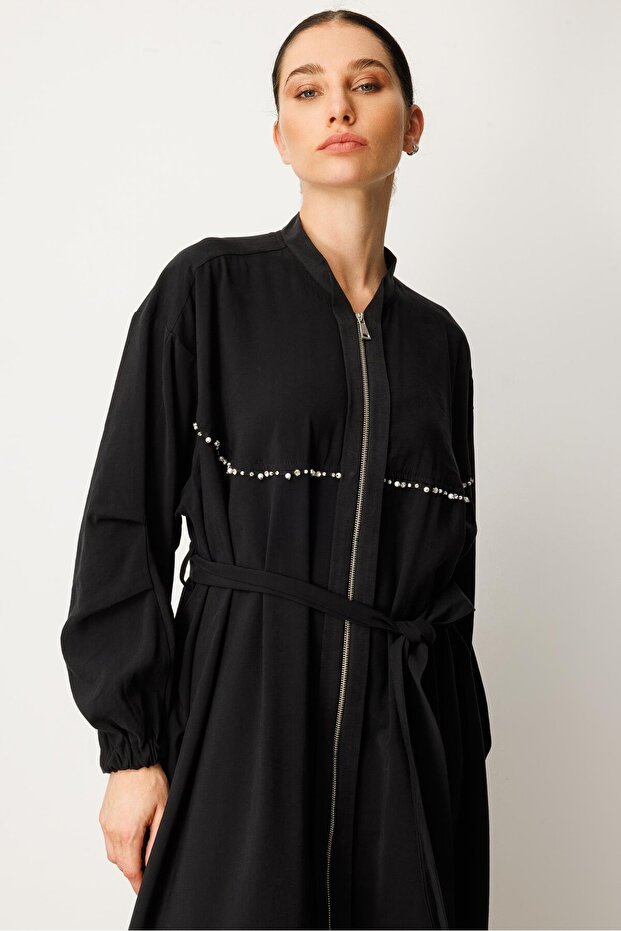 Soft Modal İçerikli Modal Garnili ve Taş İşlemeli Zamansız Ferace Kap-Siyah - 5