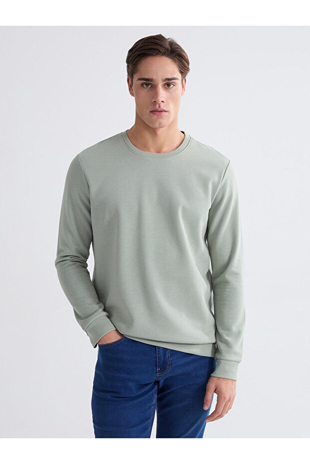 سترة LCWAIKIKI Basic Green ذات ياقة دائرية للرجال سميكة