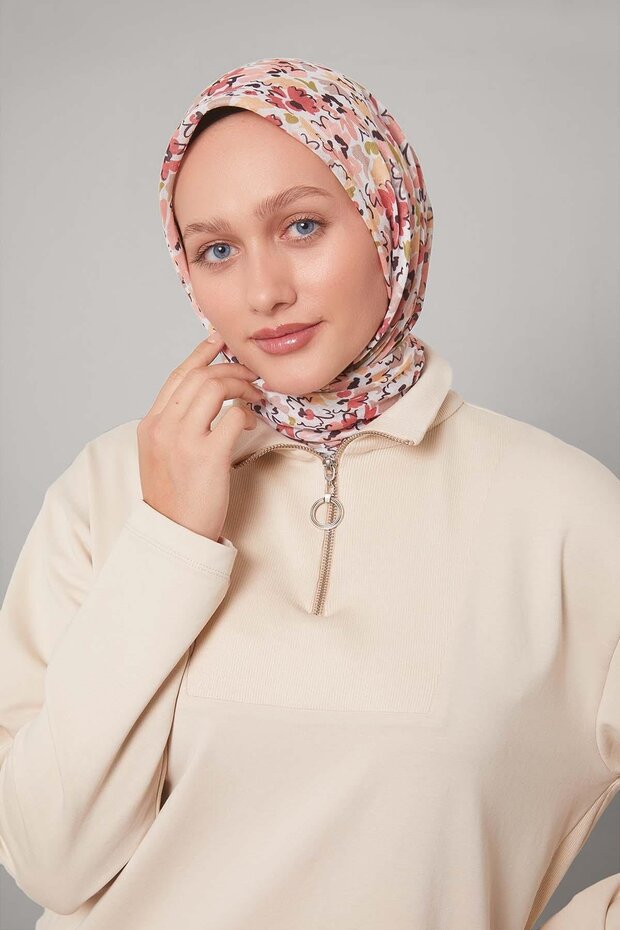 وشاح ناعم بنمط زهور مختلطة من Yavruağzı