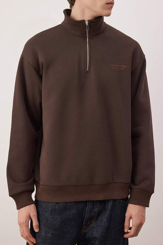 Koyu Kahverengi Yeni Oversize/Geniş Kesim Nakışlı Dik Yaka İçi Polar Sweatshirt TMNAW26SW00008 - 3