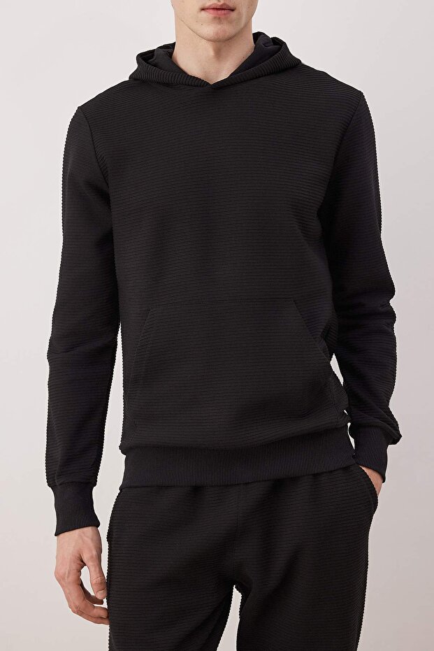 Siyah Regular/Normal Kesim Kapüşonlu Dokulu Sweatshirt TMNAW26SW00068 - 3