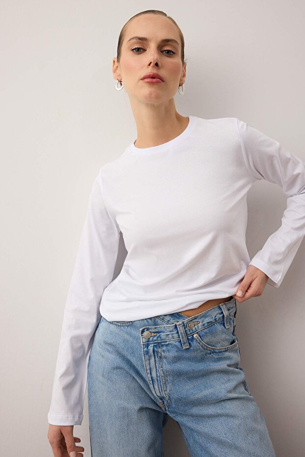 Beyaz %100 Pamuk Uzun Kollu Bisiklet Yaka Regular/Normal Kalıp Basic Örme T-Shirt TWOAW21TS0098 - 5