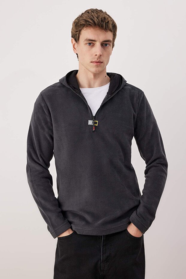 Antrasit Slim/Dar Kesim Polar Fermuarlı Kapüşonlu Sweatshirt TMNAW26SW00064 - 1
