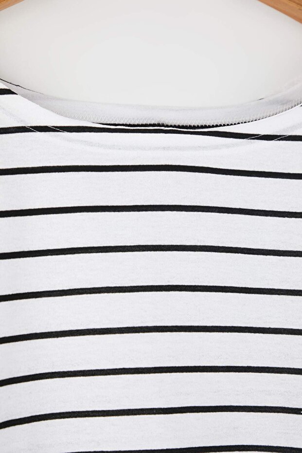 Çok Renkli 2'li Paket %100 Pamuk Asimetrik Kayık Yaka Crop Örme T-Shirt TBBAW26BF00001 - 10