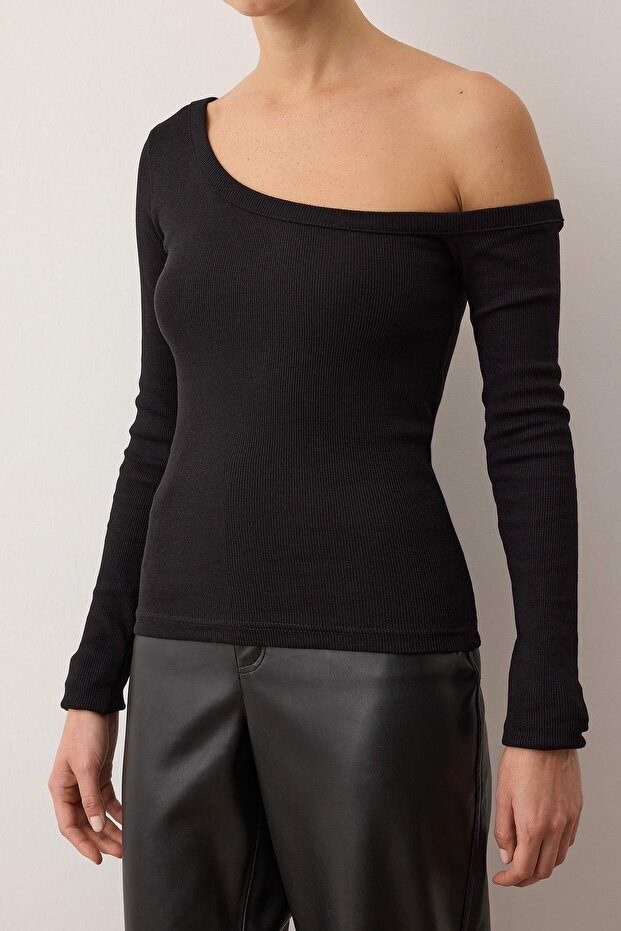 Siyah Fitted/Vücuda Oturan Omzu Açık Fitilli Pamuklu Esnek Örme Bluz TWOAW23BZ00475 - 3