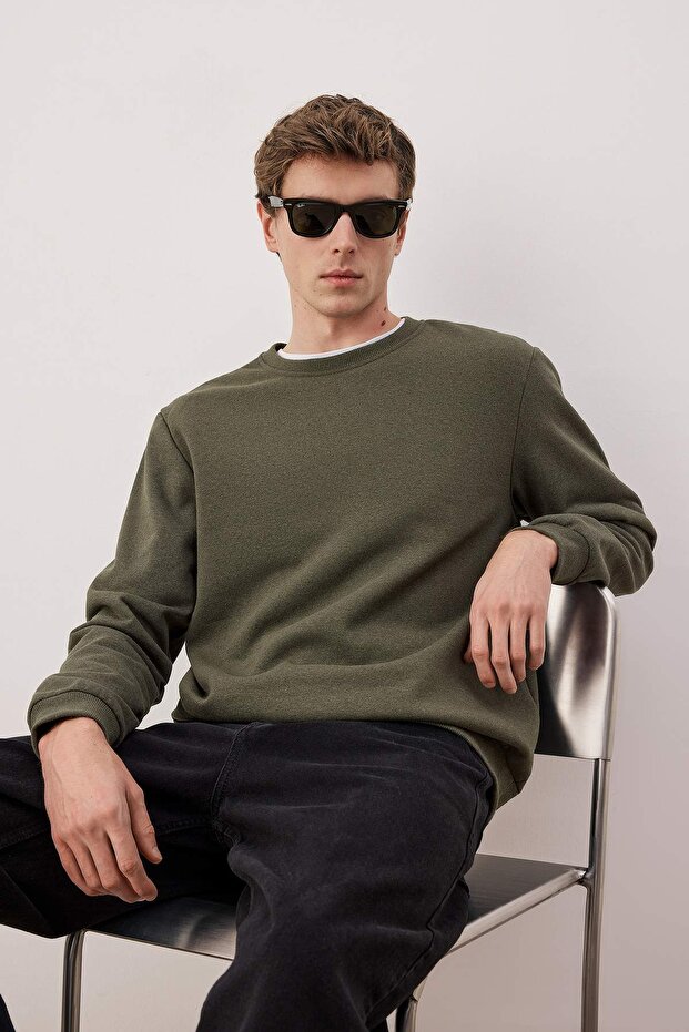 Haki Regular/Normal Kesim Bisiklet Yaka Kalın/İçi Şardonlu Sweatshirt TMNAW26SW00018 - 2
