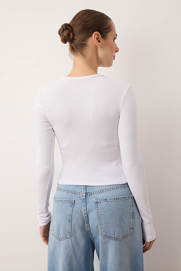 Siyah-Beyaz 2'li Paket Fitted/Vücuda Oturan Bisiklet Yaka Crop Fitilli Esnek Örme Bluz TWOAW22BZ0331 - 7
