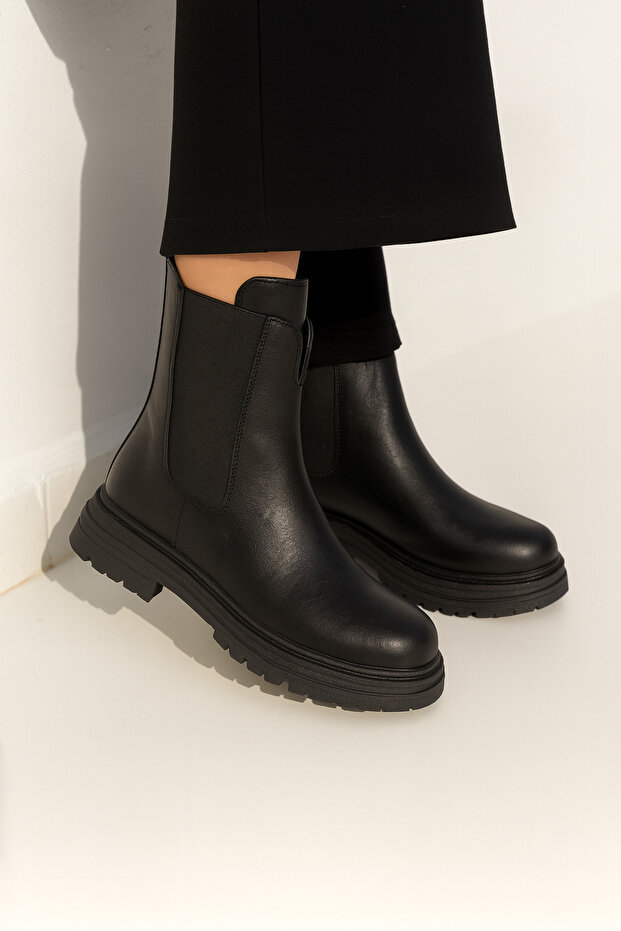 Siyah Lastikli Postal Bot - 1