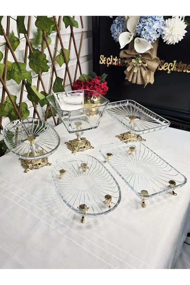 Karem 5 Piece Glass Table Presentation Plate Set with Metal Legs Gold