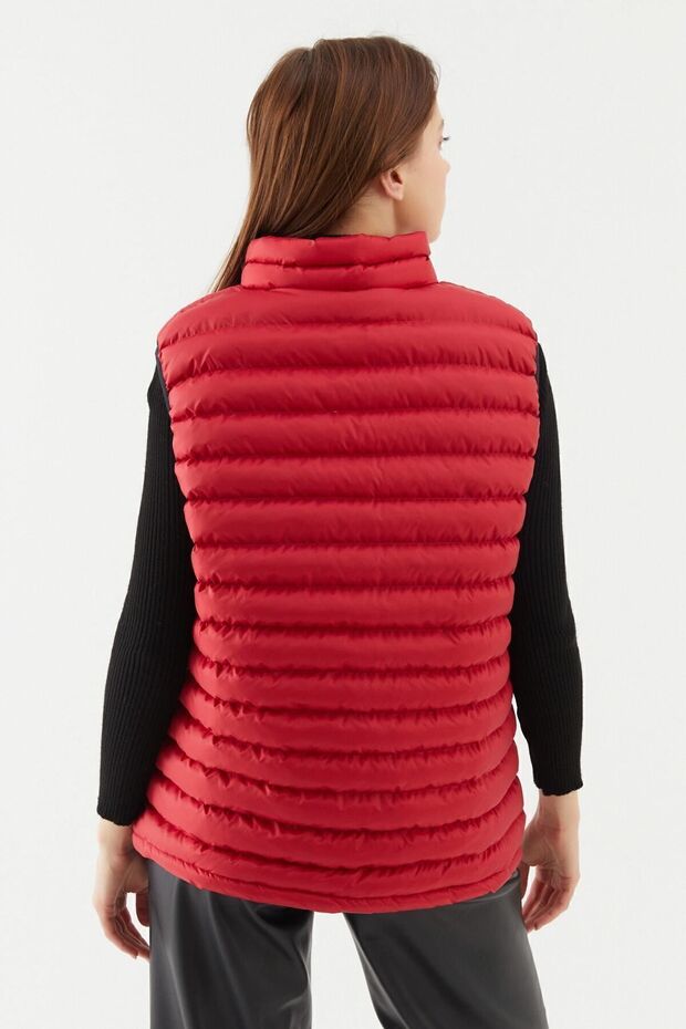 سترة حمراء قابلة للنفخ - مقاومة للرياح، مبطنة، مقاس عادي - 4