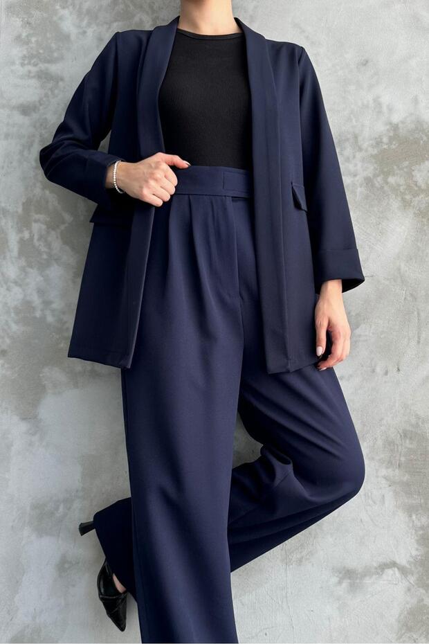 Women's New Season Double Sleeve Wear-Out Seasonal Jacket Navy Blue B2335