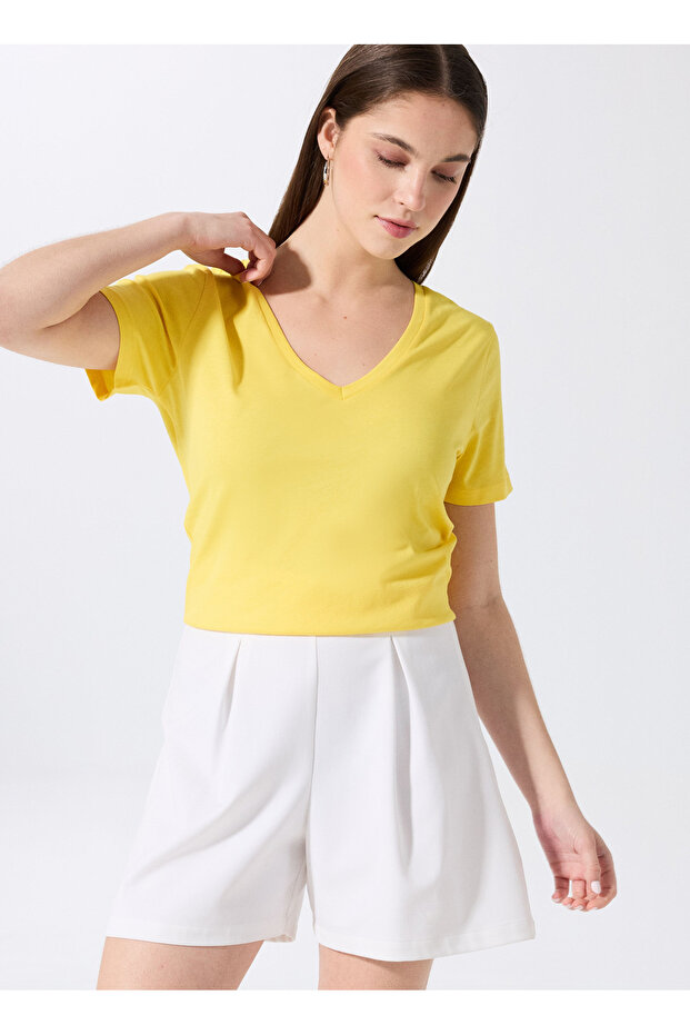 Sarı Kadın V Yaka Basic T-Shirt TEYO - 3