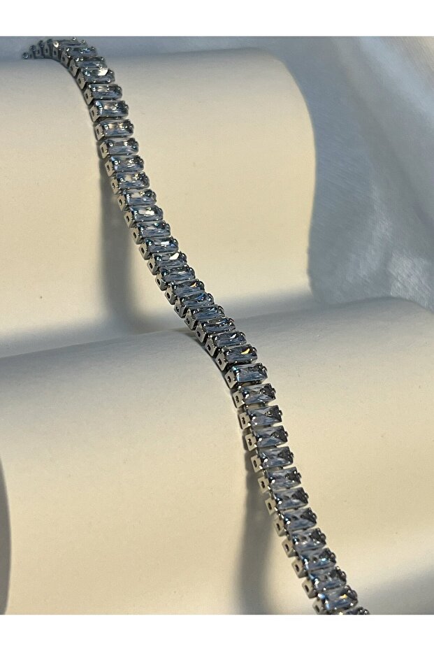 سوار مرصع بالأحجار - فضي - 1