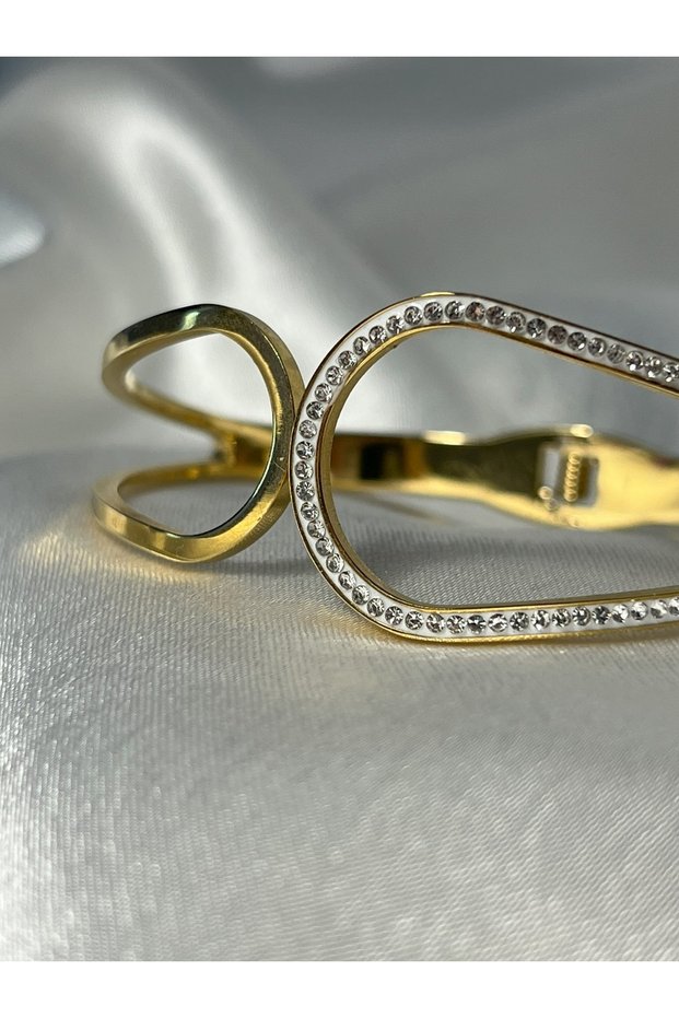Stylish Stone Clamp - Gold