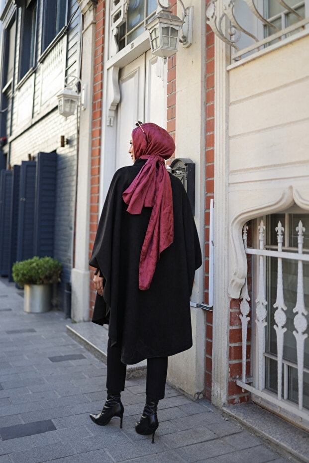 Suede Poncho & Black - 5