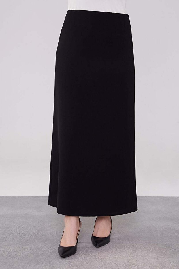 طقم سترة سوداء بتفاصيل حجرية - 6