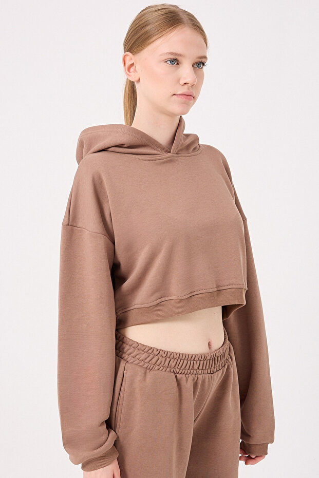 KADIN CROP KAPŞONLU ÜÇ ÜPLİK BASIC SWEATSHİRT - 2