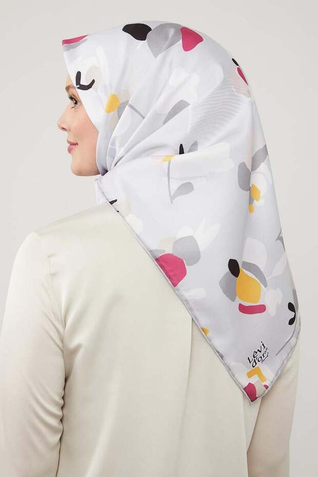 Gray Asymmetric Pattern Twill Scarf - 3