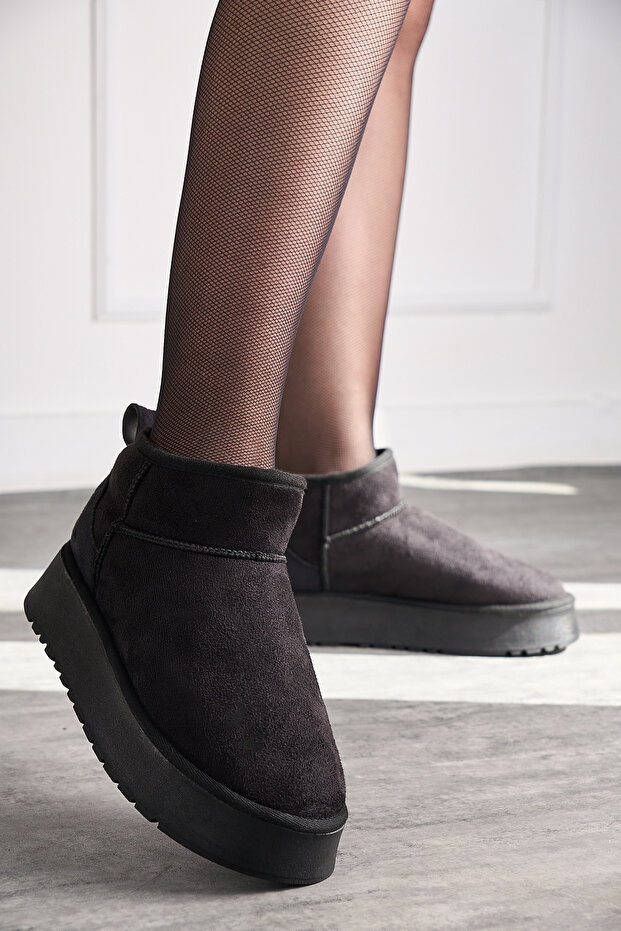 Daily Women's Black Boots Thick Sole Ultra Mini Suede Boots Winter Bootie 400U