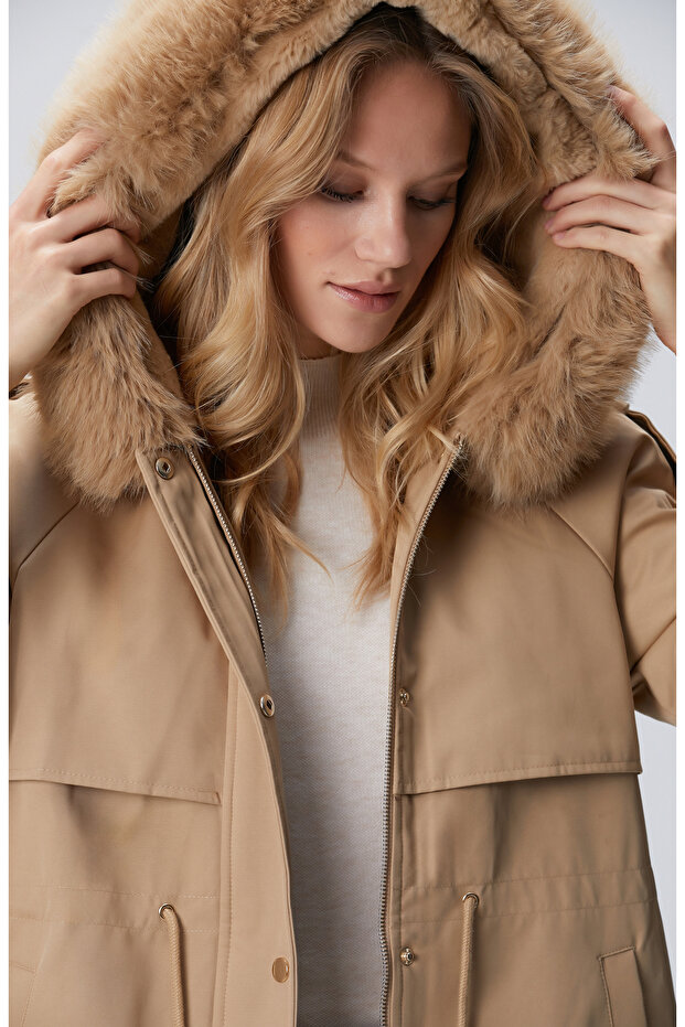 Bej Kapüşon Yakalı Kaban - 2