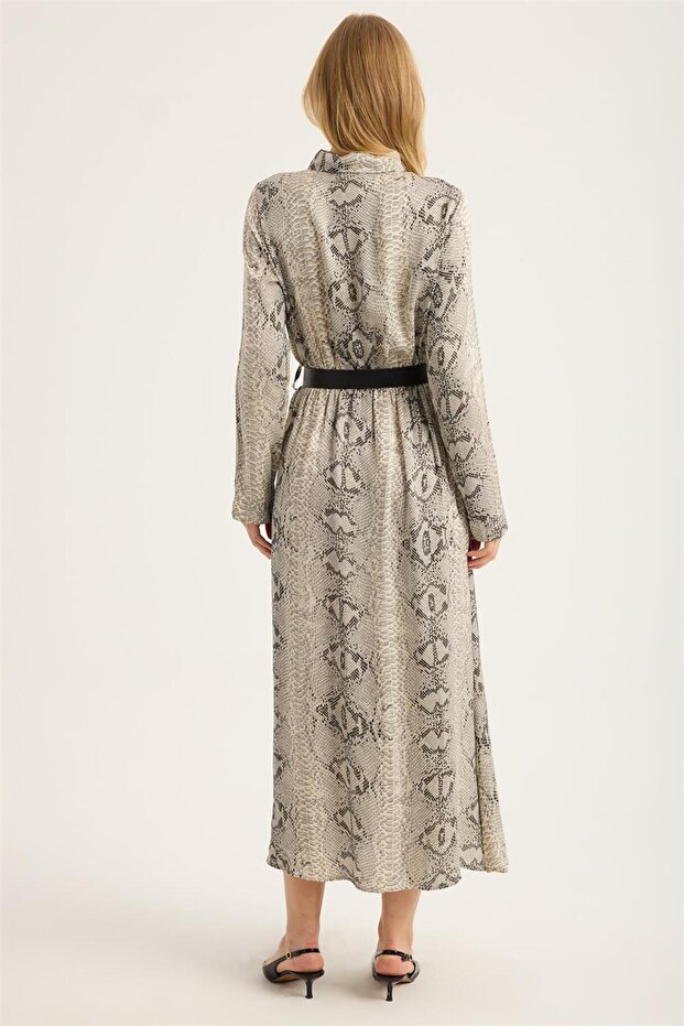 فستان بياقة قميص منقوشة من بيتون - 5