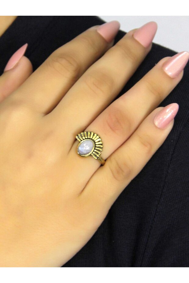 Natural Stone Moonstone Natural Stone Antique Model Women's Adjustable Ring Euy82Ay