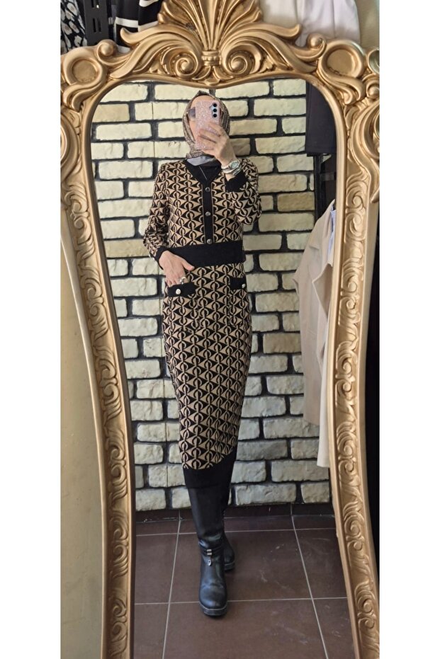 Patterned knit dress