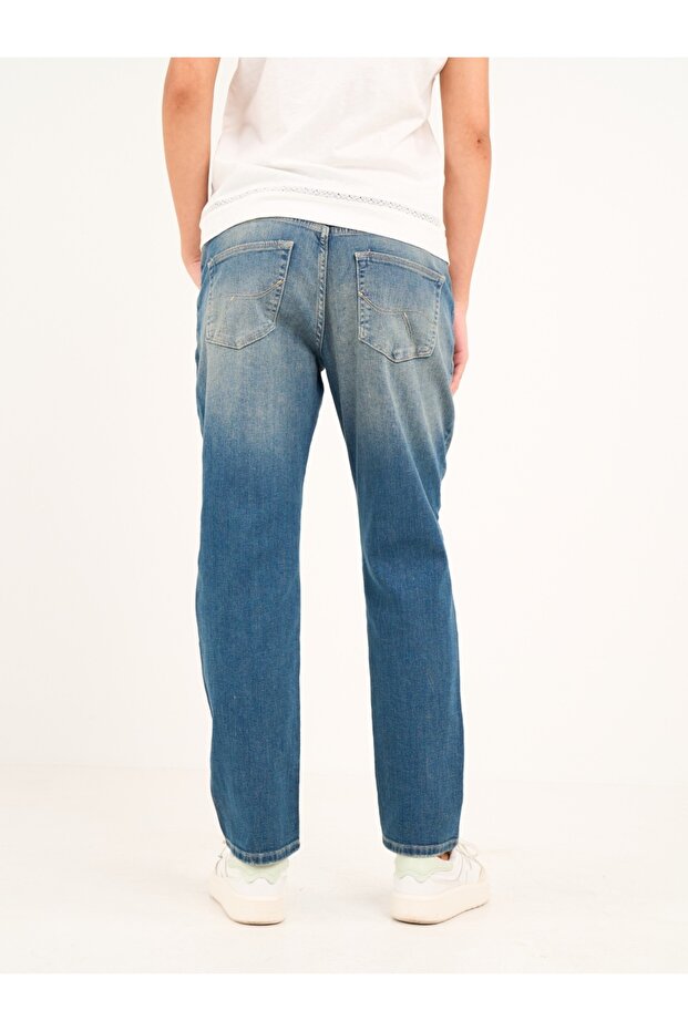 Blugi dama boyfriend cu aspect decolorat - 5